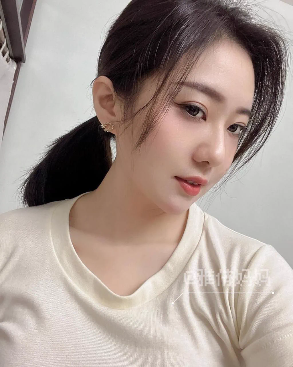 忙碌了一天的少妇妈妈回家了，不得不说今天选这条内裤有点失误，太热了湿透了，有点分不清是汗水还是淫水… 有人想要吗？刚脱下来的～ https://t.co/2HZHQf93mi