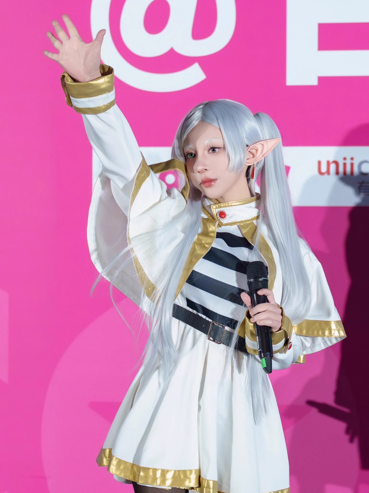 舞台の上のフリーレン https://t.co/5rUa1vYSoW