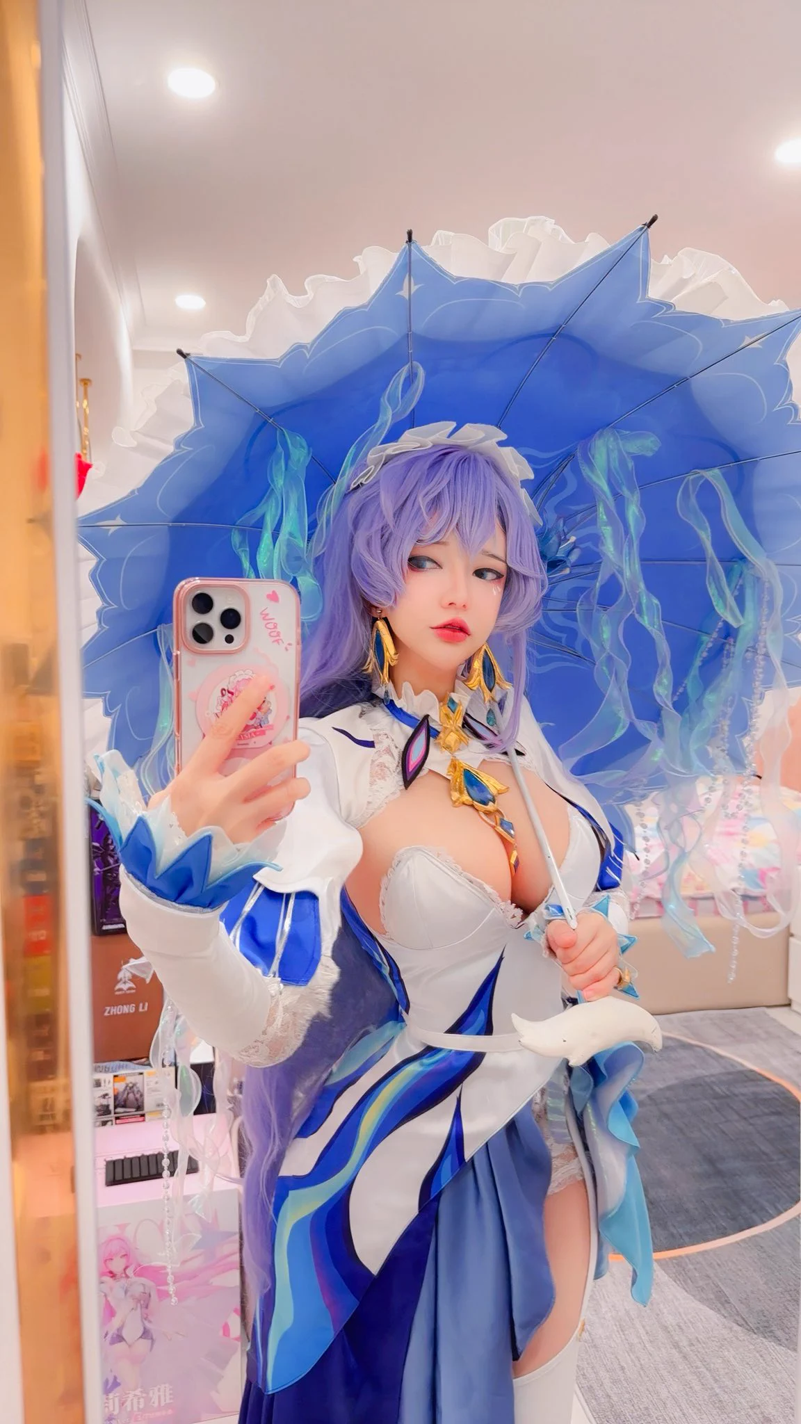 I took #Cantarella from #WutheringWaves photoshoot last 2 days 💜I did posted the photos everywhere but forgot to post on X, gomen ne ~ 😭😭😭 https://t.co/tXSiCBxCX6