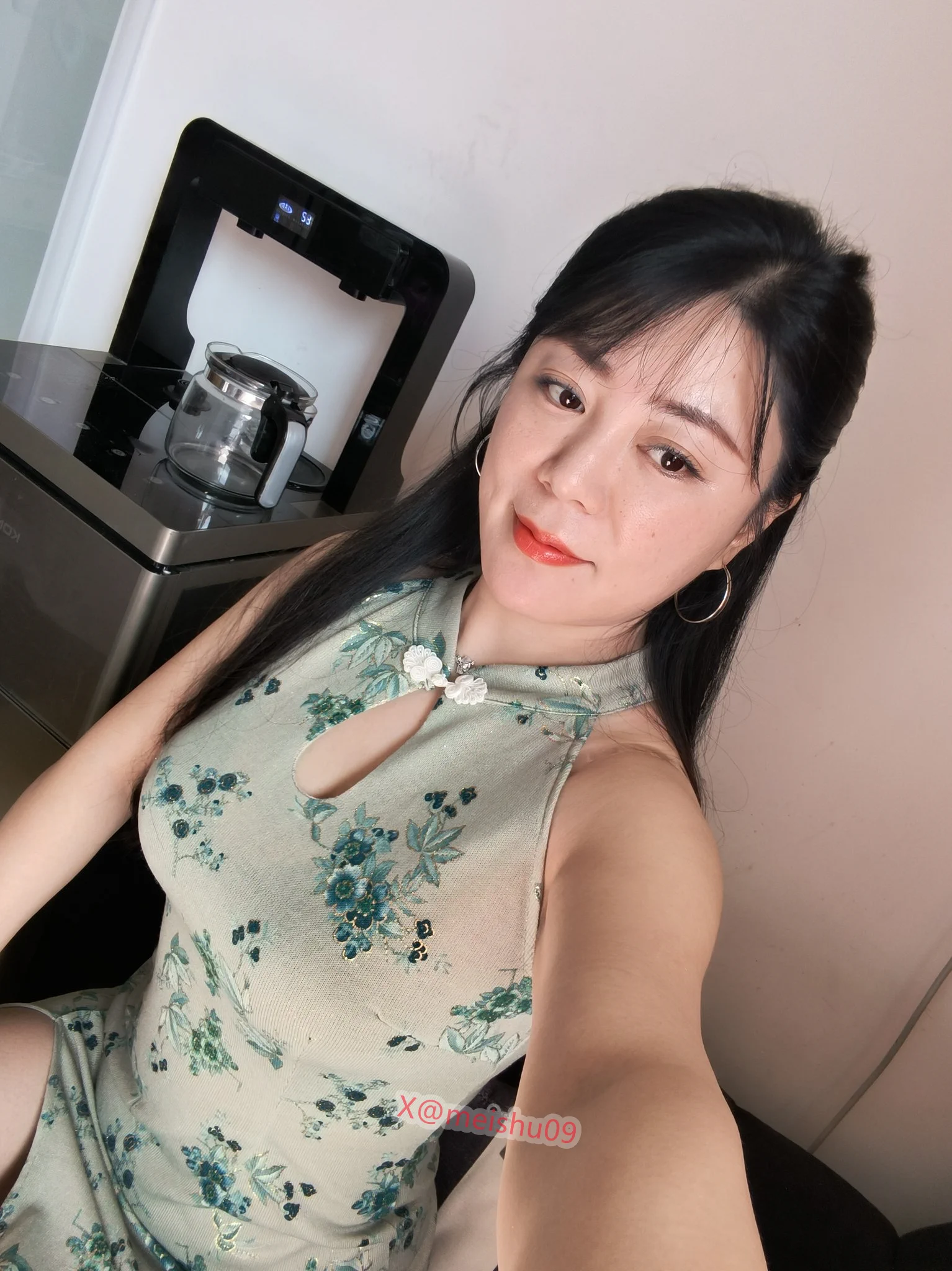 小区里的风韵大姐 气质婉约 温柔大方 https://t.co/sWedvnOZar