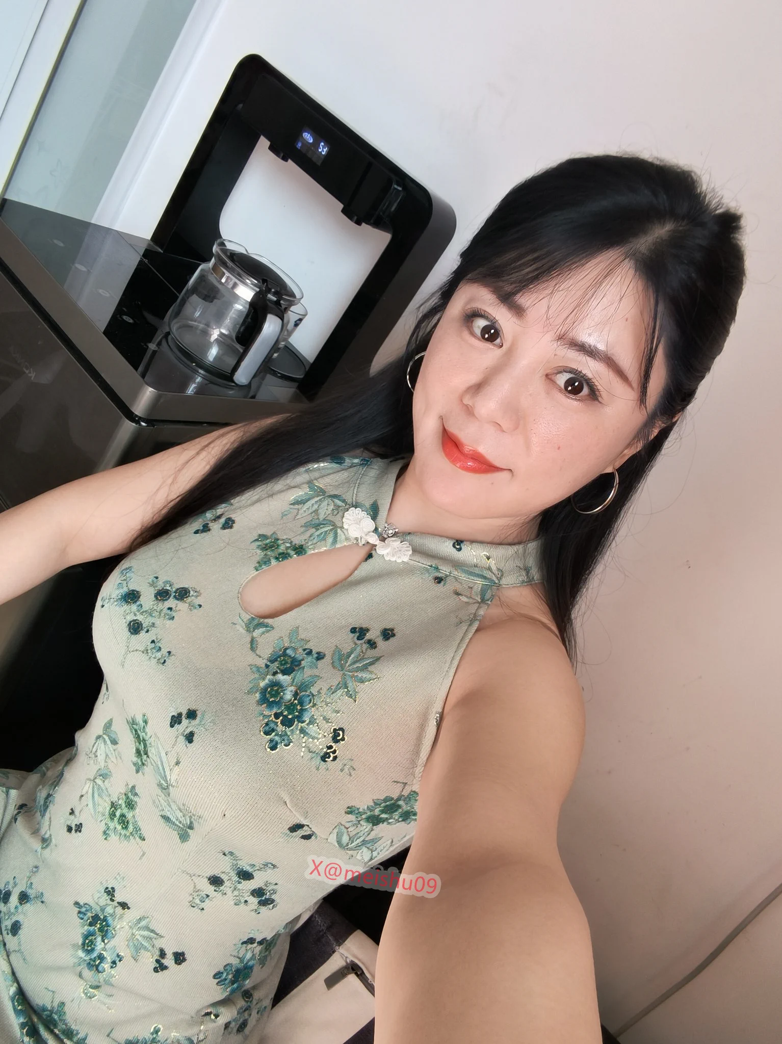 小区里的风韵大姐 气质婉约 温柔大方 https://t.co/sWedvnOZar