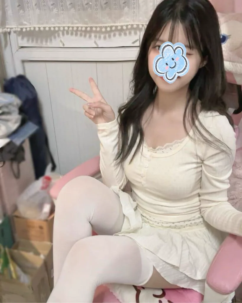 今日推荐🌟🌟🌟🌸坐标：#广州🌸年龄：05🌸身高：165🌸体重：95🌸🐻：C新鲜好评，甜妹小纯，可爱萝莉风，活泼可爱小朋友，上粉下嫩，有纹身Q🐧：1950043544V🛰️：comeon979797💖门槛88r开路（加我备注口令）💖⚡@0xnmhs，@SMlnZhl，@Fulishequ博主推荐，放心下单⚡https://t.co/G6IYiYsnc9 https://t.co/nBANtFYHlR