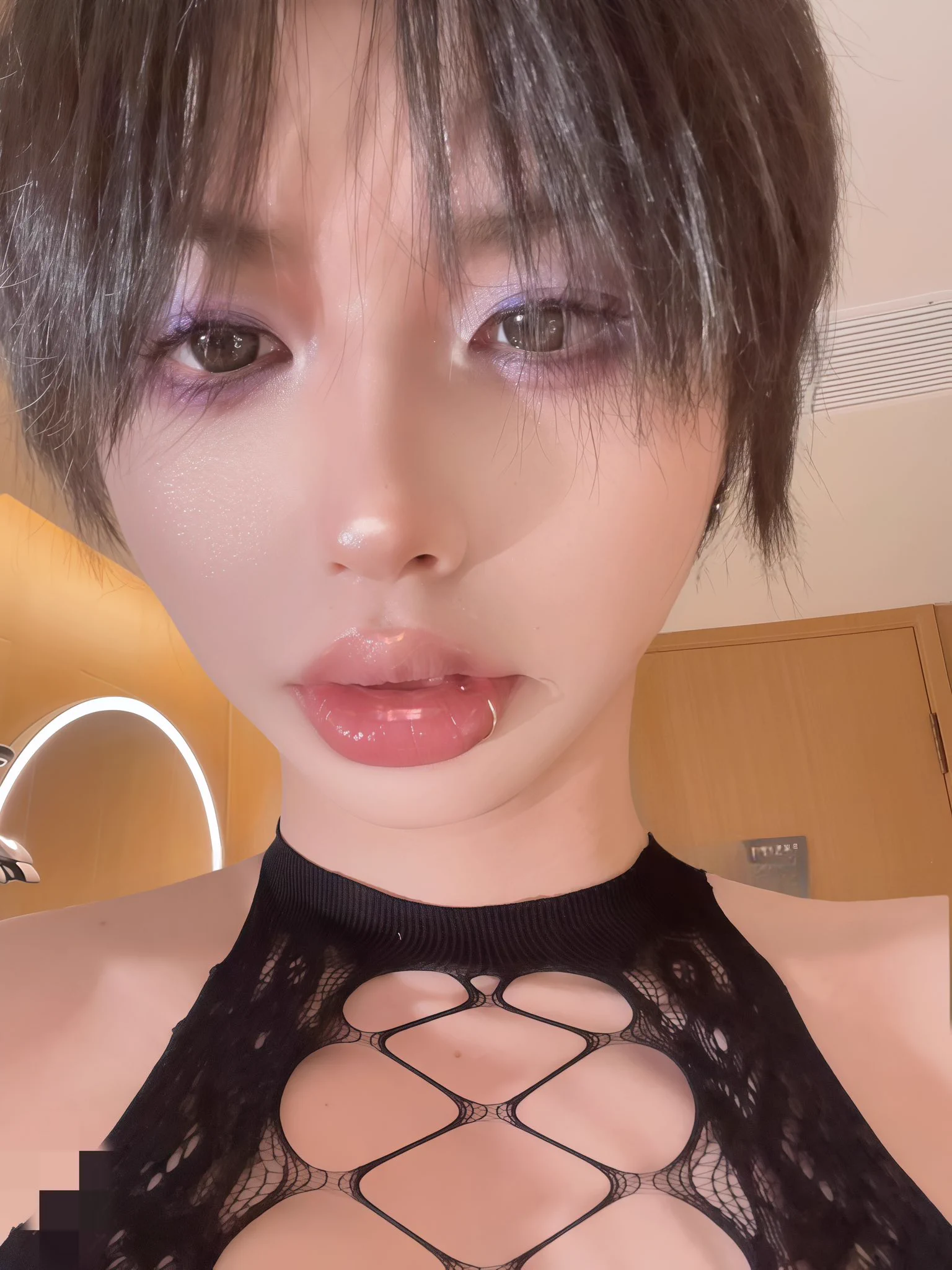 我真的很难理解SM，东亚人从小上学被学校虐、在家被爸妈虐、上了班被领导和职场文化虐，最后当上管理层和爸妈公婆再继续虐别人，这还没SM够吗，上了床了都不温柔缠绵一下还要SM https://t.co/NZsFVweDkh