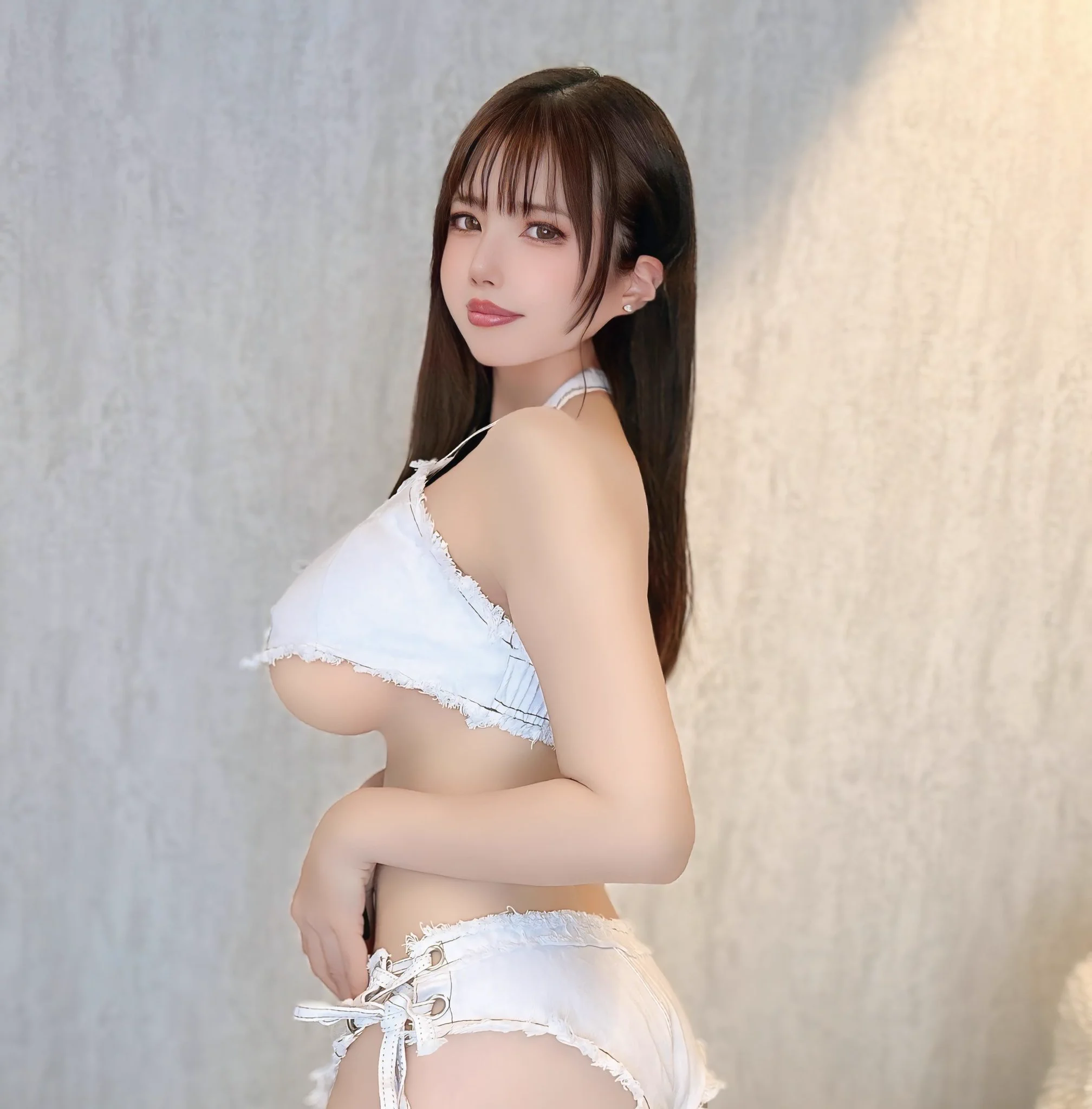 白いデニムって可愛いよね🤍https://t.co/68hieSy8Yj https://t.co/Wrn2Sle3a4