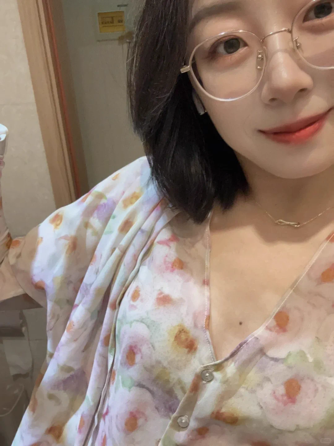 5月28日晚上10点20分大家分享一下内衣穿搭…😌虽然看着好像有点老气，但是配合着身材看还是有少妇的韵味的吧～😜不要让我发全脱光的样子啦，想看的话，可以亲自来看哦…☺️私信或者电报报名哦~ https://t.co/YesrZ6BfQd