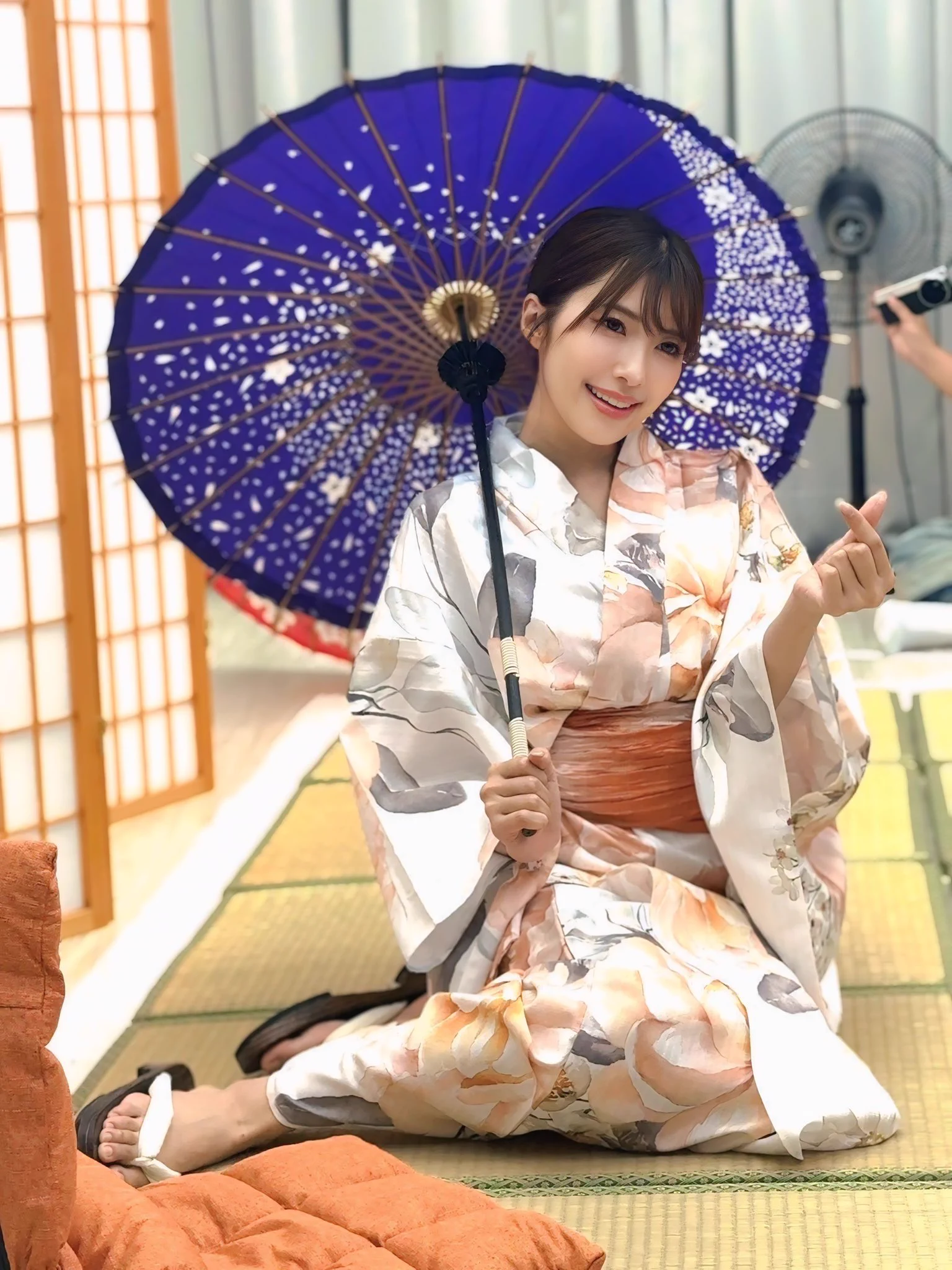 おはよう❤️そういえば、、、撮影会で浴衣着させてもらったんやけどさ👘浴衣の柄可愛くて興奮しちゃった！やっぱ良いよねぇ〜🎇今年プライベートでも着れたらいいな！(夏祭りデート誘って？) https://t.co/lP8nzEUpL4
