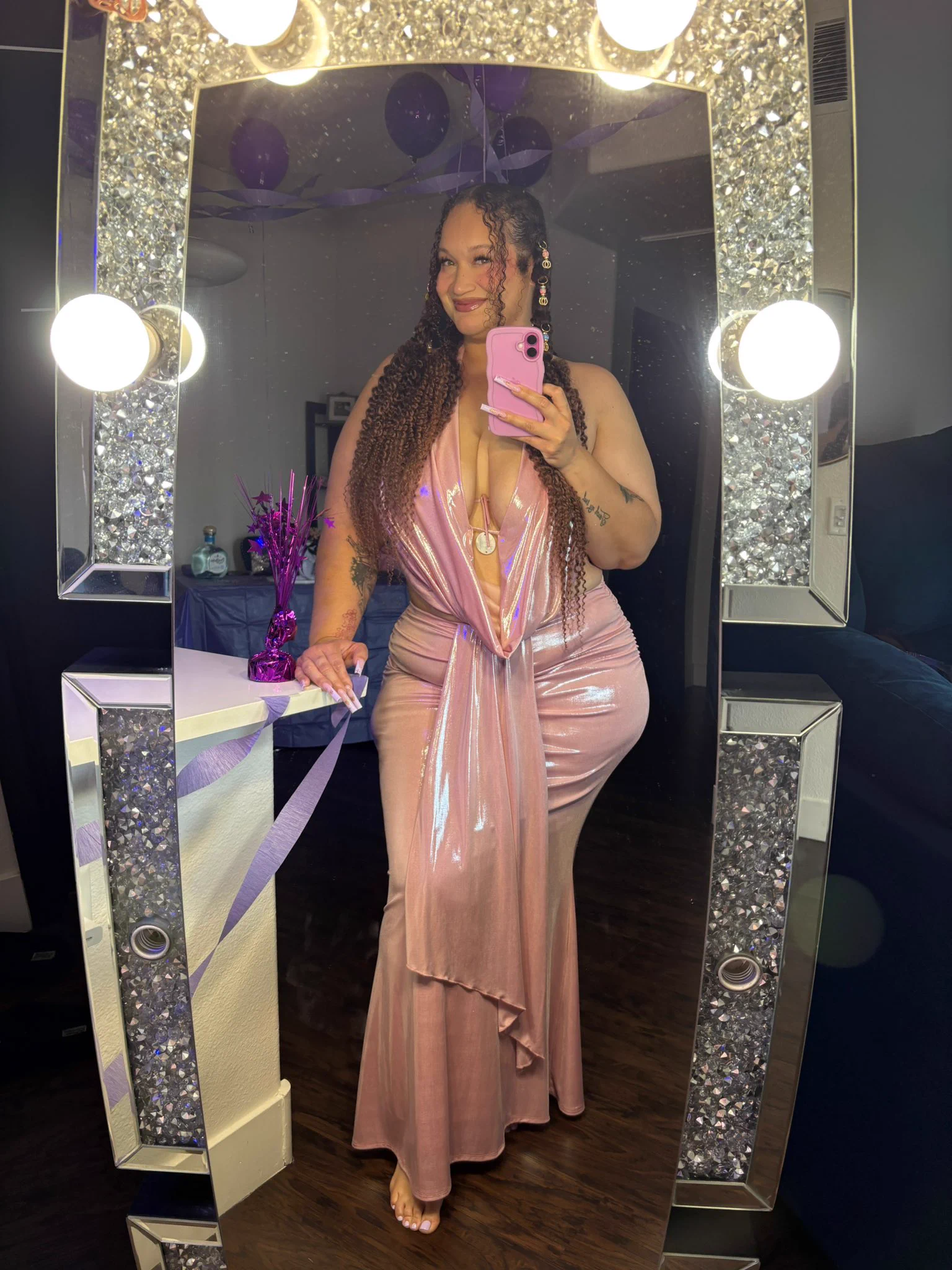 B I R T H D A Y Q U E EN 🥳🎂 https://t.co/gvbAMSgxYS