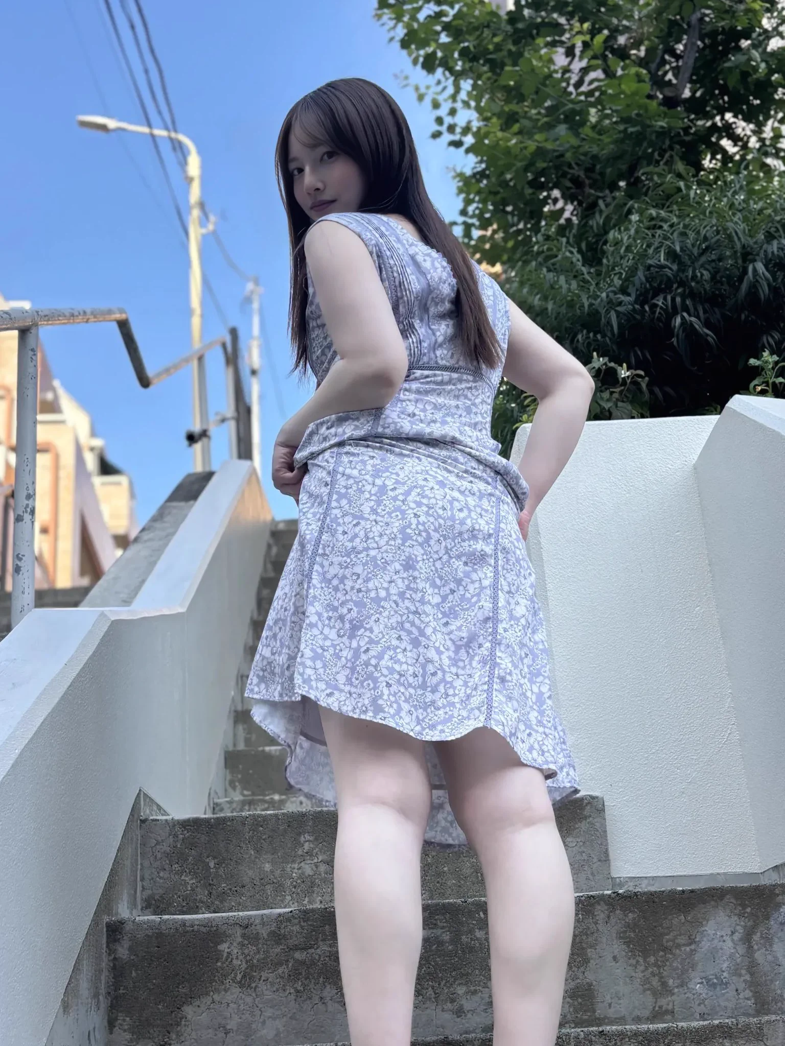 どこ見てるの？ https://t.co/5KeuXjsNQG