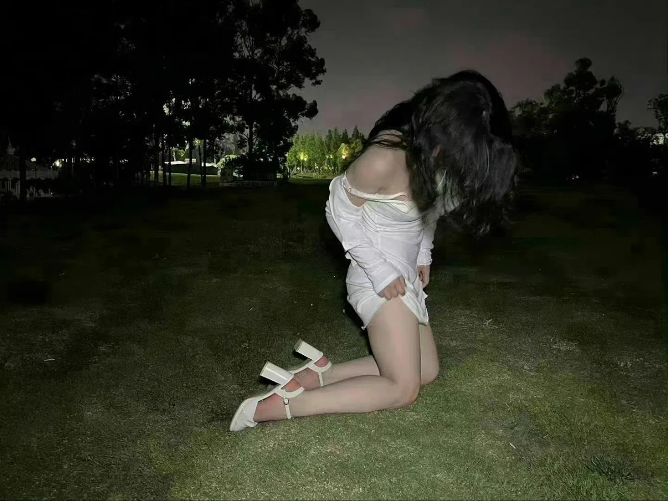 今天有人看吗？？？没人的话我就休息一天再播，刚养好的身体又要废了！！！！户外干了一天了！！！！快给我插肿了！！ https://t.co/Zb9gL2ibsf