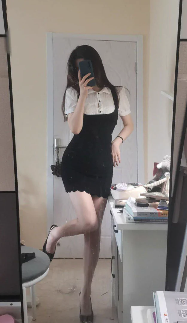 今日份穿搭人妻感十足了hhh https://t.co/IER9vlxTex