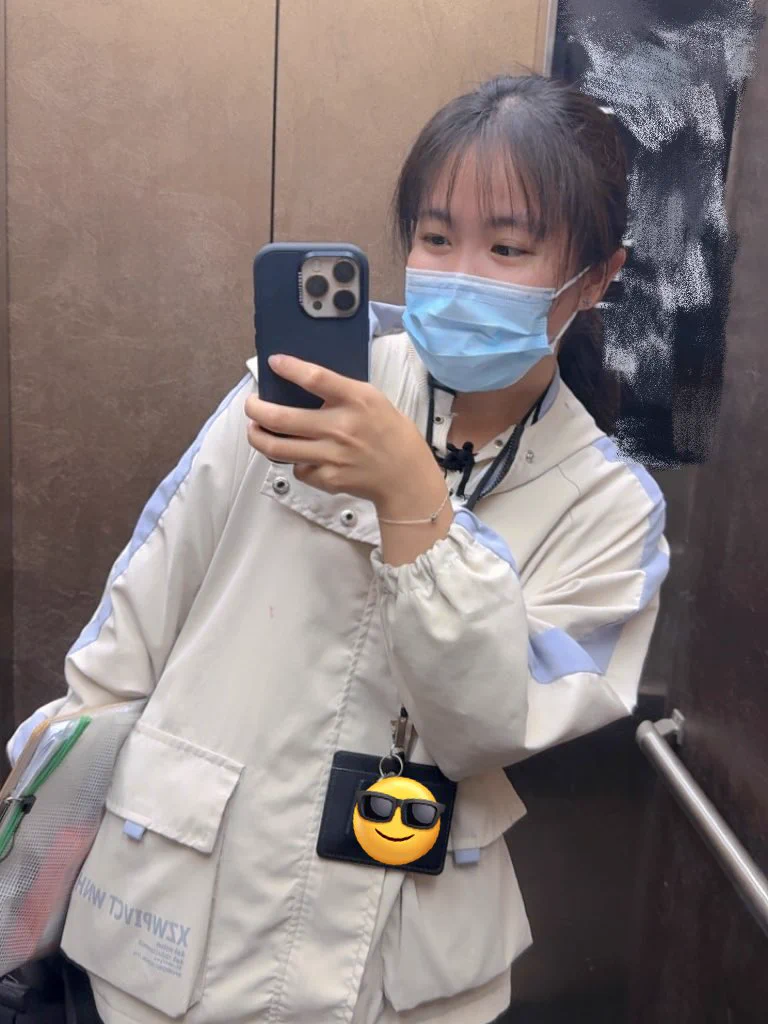 打工牛馬😤上班不用穿的好看☹️ https://t.co/fduQRml9eX