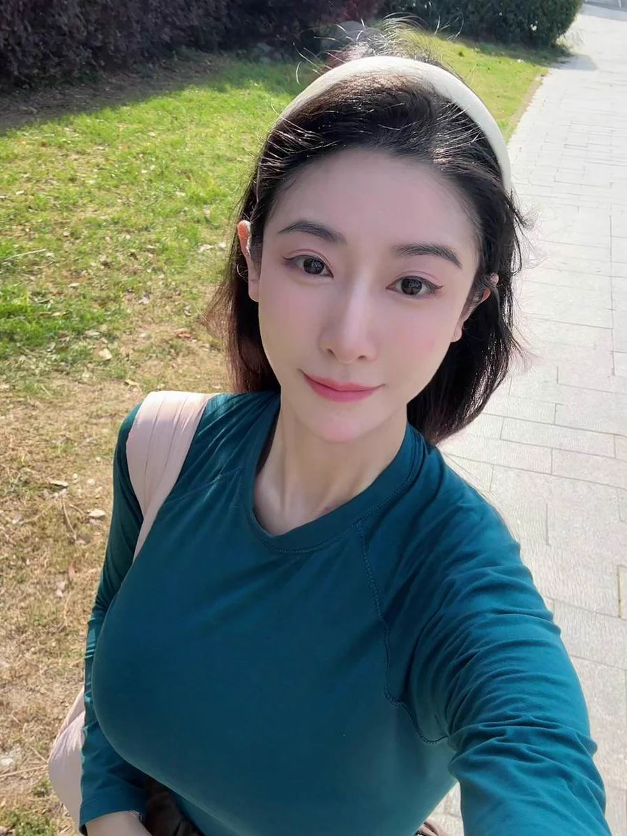 找固炮我喜欢爱爱有前戏啦粗粗硬硬的肉棒在我的小穴摩擦我会流很多牵丝的水水你边用力冲撞我的小穴边和我接吻我们可以换很多姿势69后入女上然后一起高潮一起洗澡有真人可以帮我把水舔干吗交流交流#幼儿园老师 https://t.co/dKaE7TalRV