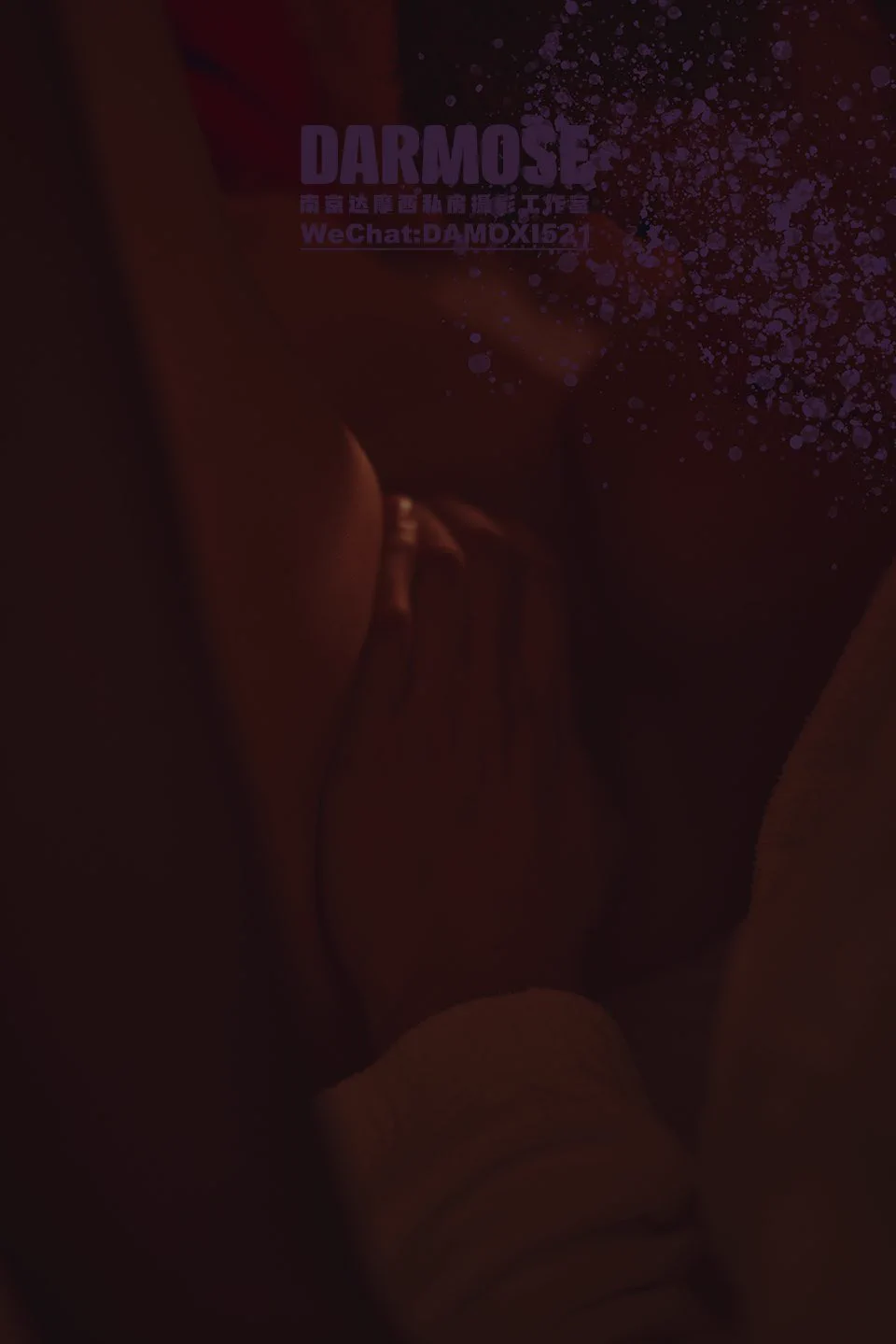 她是一位被生活温柔包裹的女人邀请发出是漫长的等待那个决定性的降临是一份深沉的爱意和全然的信任镜头前她终于舒展快门轻响定格不是影像是人生溜走的时光看似和单男幽会并没有那么简单约拍私我 📷微：DAMOXI521#人妻 #字母圈 #夫妻 #淫妻 @Fengsiyuan @wqganenshi_ https://t.co/lTc3tk4kPx