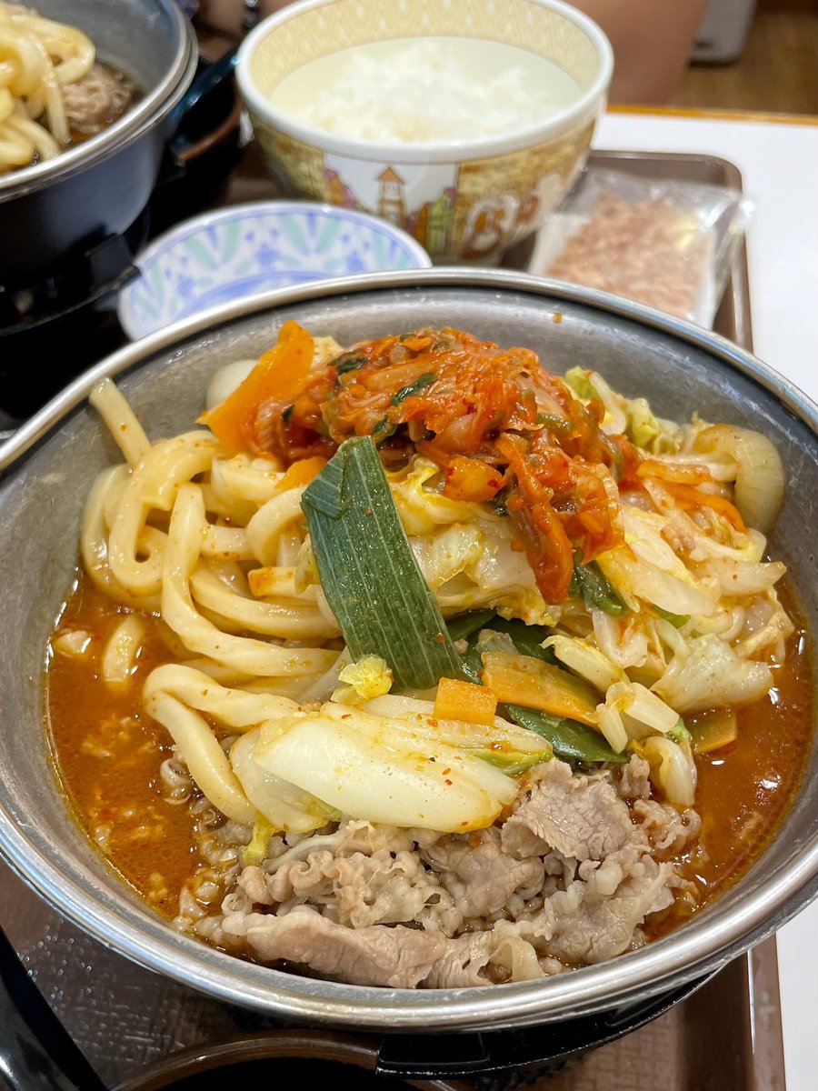 限定小火锅，味道不错哦！ https://t.co/ntr0zffvNc