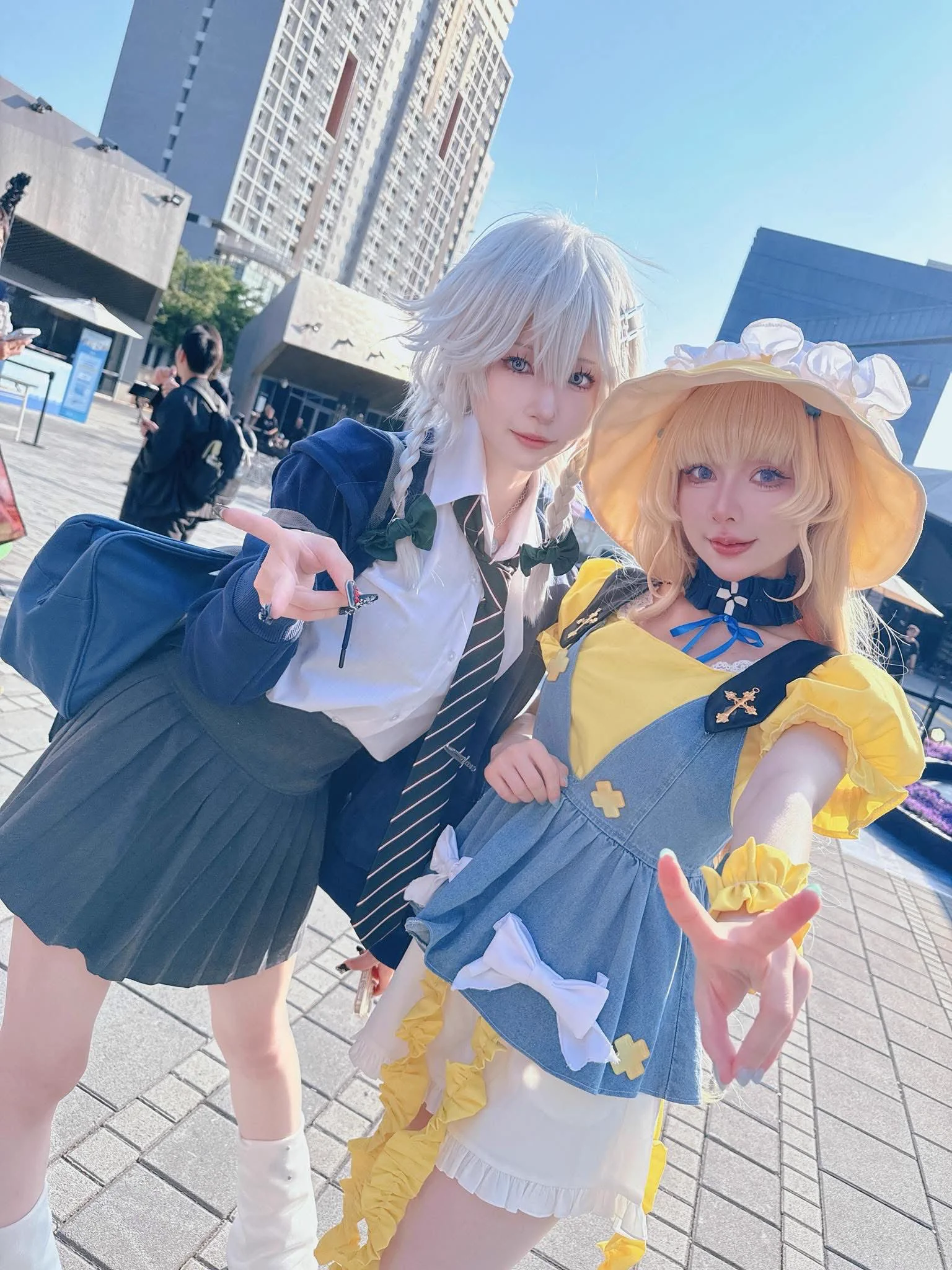 在鳴潮一週年遇到月海😍✌🏻✨超級可愛！好開心！！！ @XaiabP 💖💖💖💖💖loveeee https://t.co/SQ44SusFyO
