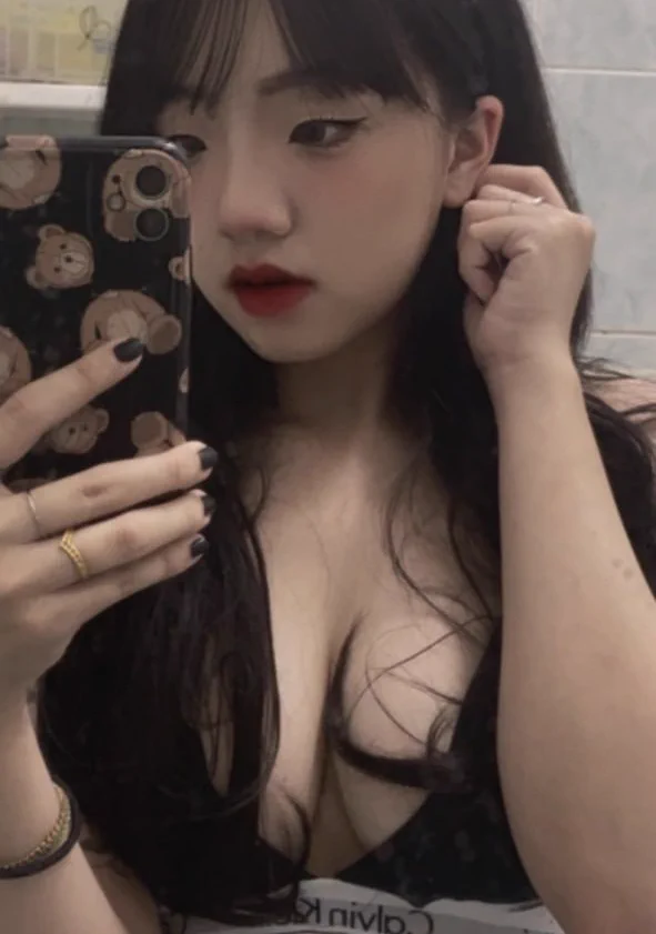 我真的很想給你看我的奶頭... 回覆「🍑」 #私訊傳照片 https://t.co/cUugR457hy