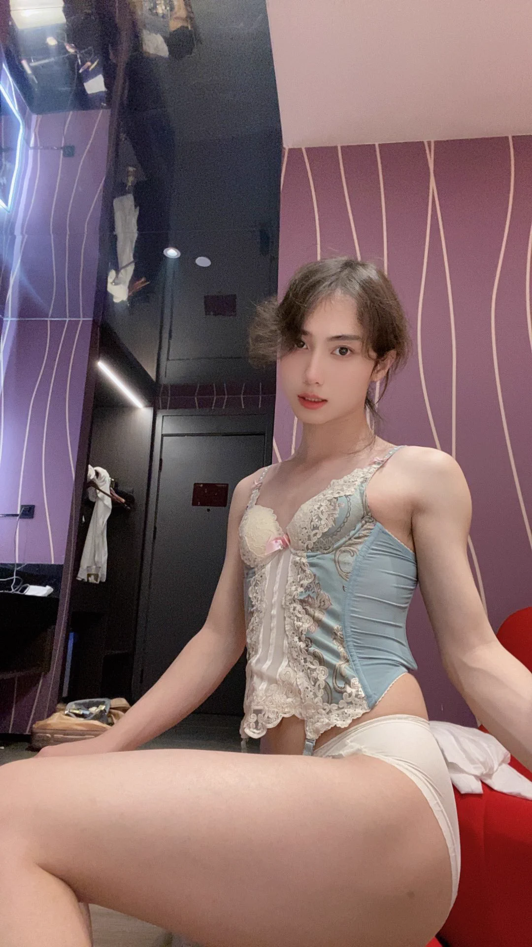 住个情趣酒店嘿嘿😜 #美足 #伪娘 #CD #男の娘 #雌堕 #药娘 #TS https://t.co/L1Fxfuxevf