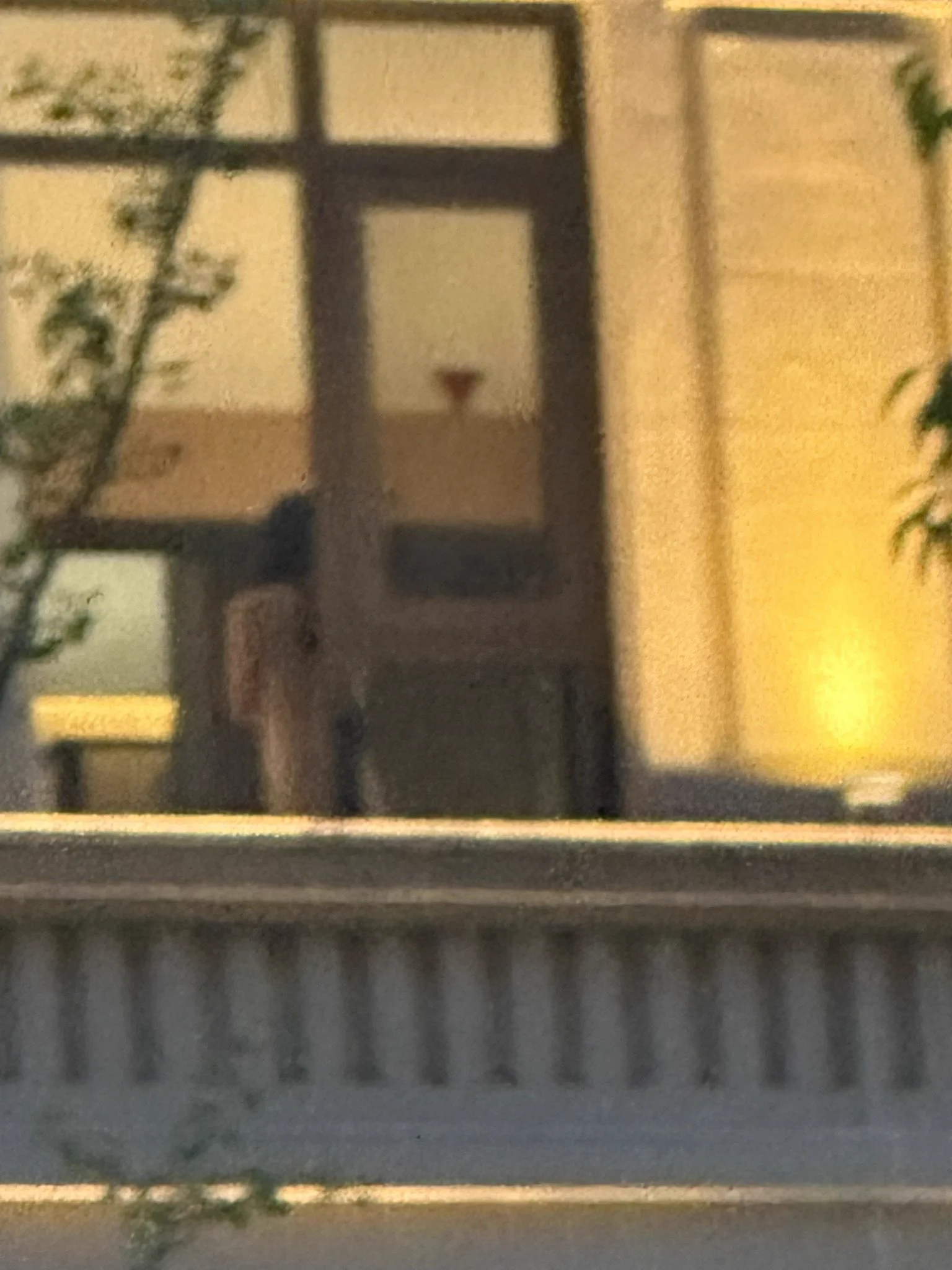 在工作日对着对面的楼漏出我老婆的嫩b，你说他们会用手机拍照看吗，像图四那天一样#漏出 #全裸@luchu888@51luchu_ @luchusmart @luchu888888 @wqganenshi_ @007share https://t.co/U2AV1TOPui