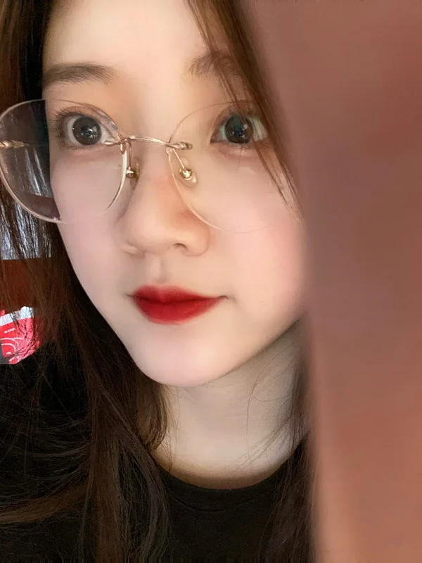 分享一下跟弟弟做爱的美好时刻，技术确实挺棒的全程都让我很舒服，今晚炮火连天😅 https://t.co/sIm8i5QqWf
