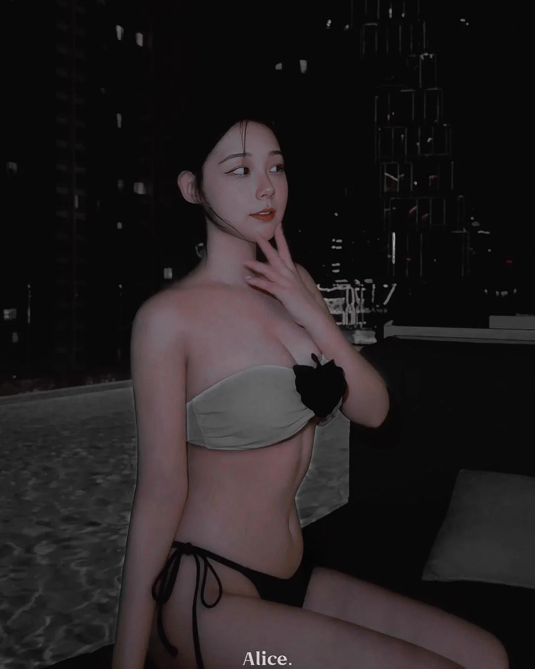 🩶🖤 https://t.co/FNHqCnxixm