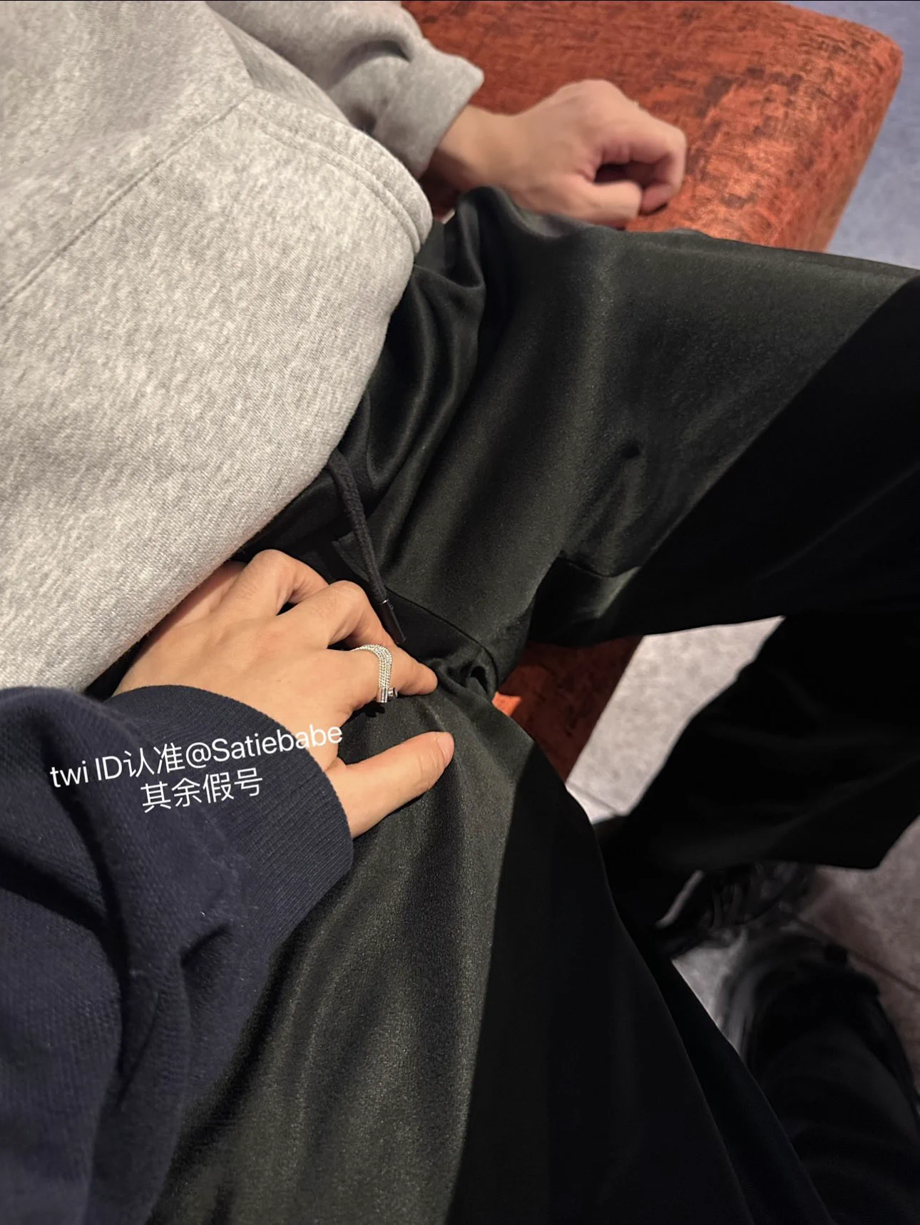 约会的正确打开线下#上海 #杭州 https://t.co/kblyufZj1d