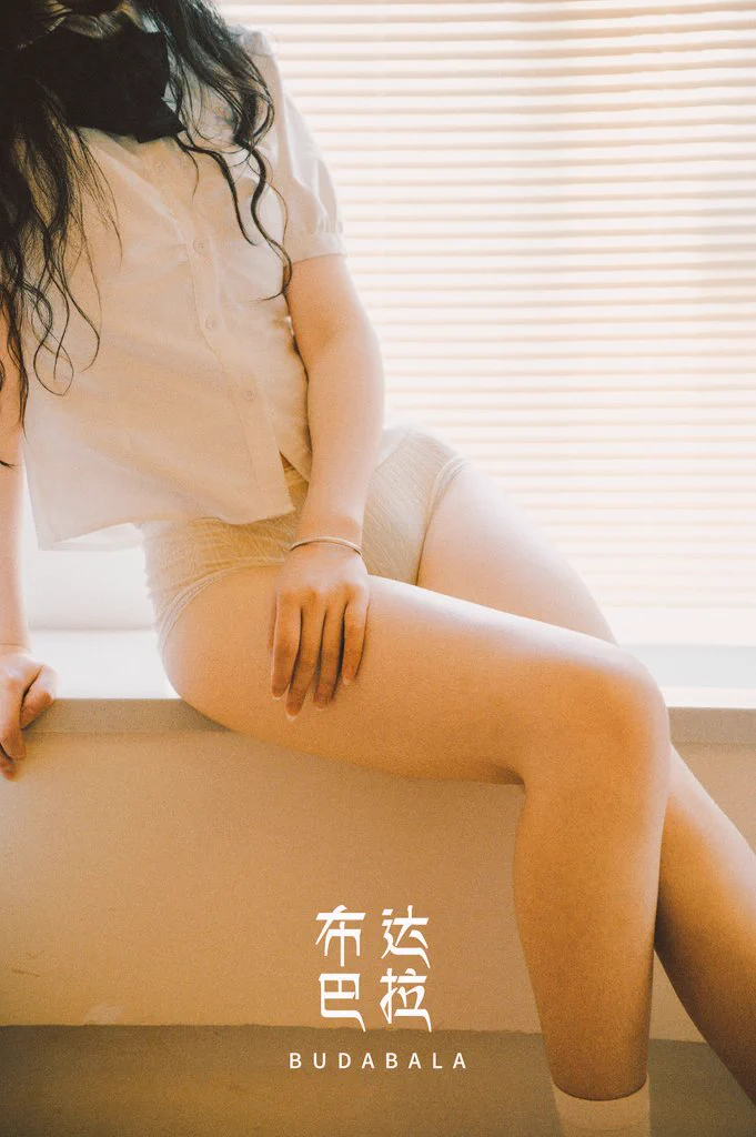 “衣服要一件一件脱”另：想找个长期模特共创，求赐我一个重庆的模特@007share @Haosehou @Fengsiyuan @tbzt2024 https://t.co/jfli9Rfcsh