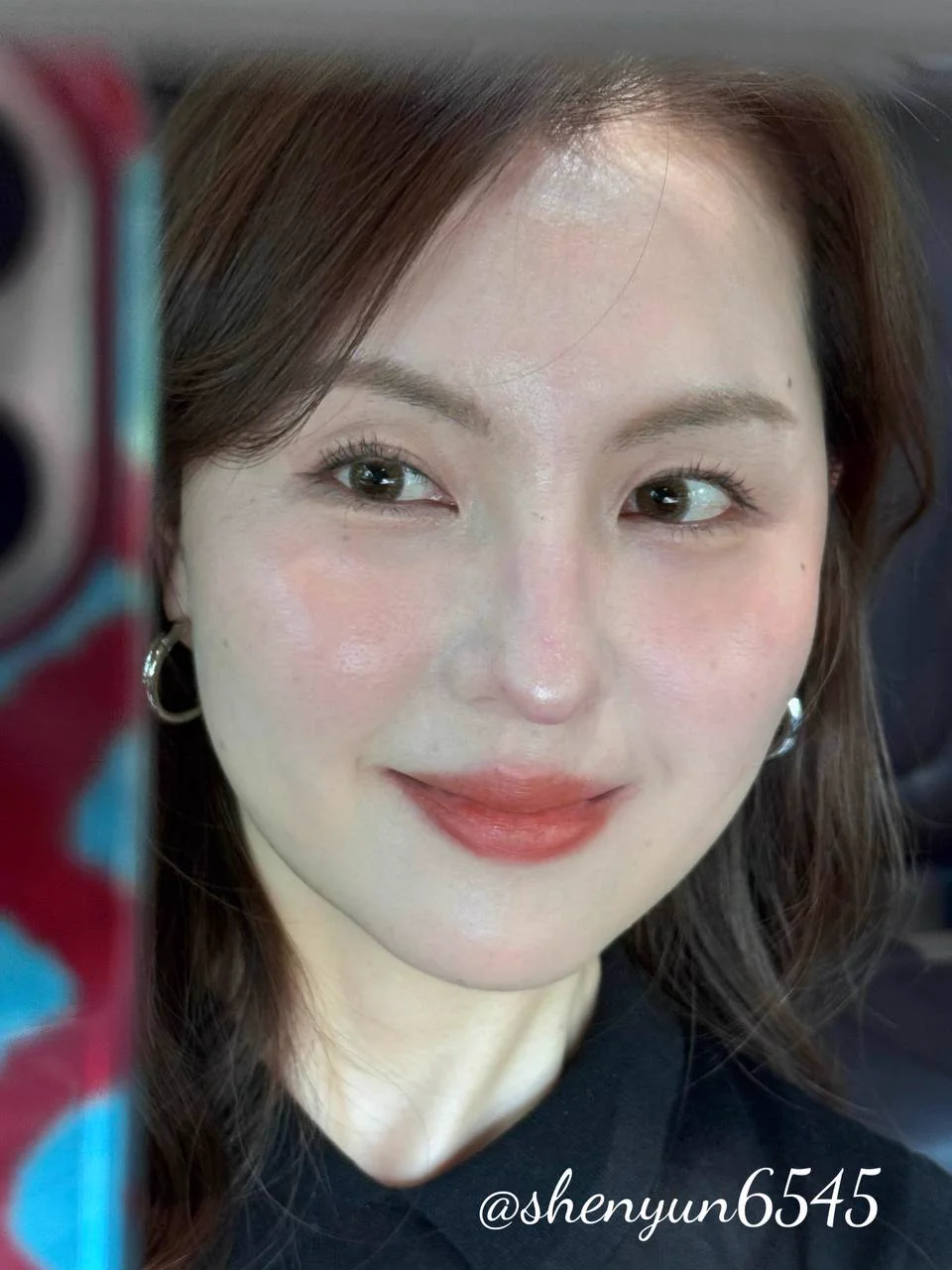 趁着端午假期，见了个粉丝…他说他是练篮球的，直接被他抱起来悬空插进来了。感觉一直踮着脚真的很容易高潮，有种被蹂躏的羞耻感但自己又主动撅着屁股，要被操散架了～还是有点太粗暴了，有没有再怜香惜玉一点的温柔大叔呀。私信可以报名，同城优先哦… https://t.co/0moIGzGOrA