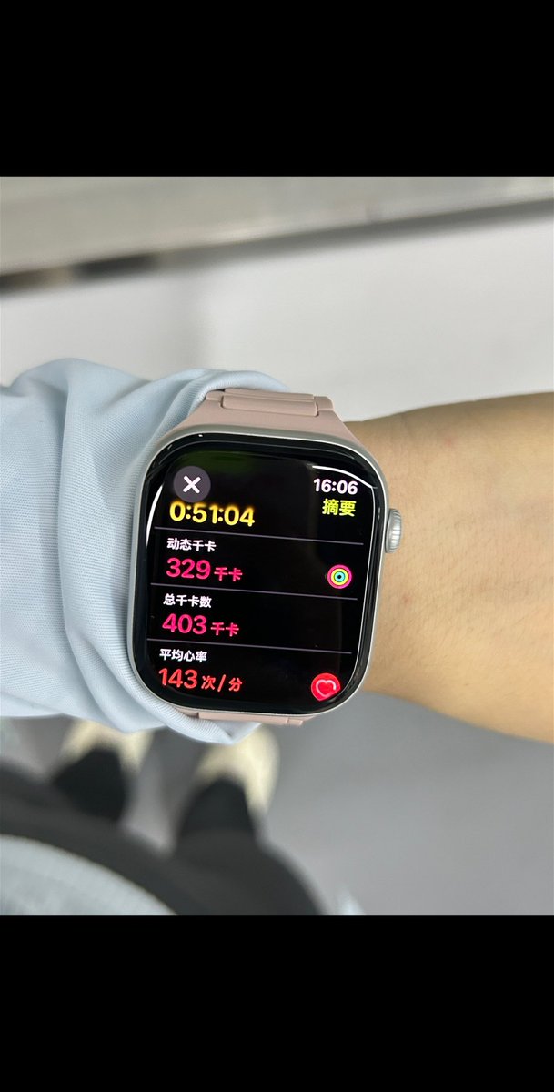 晚上吃了火锅想吃完再去有氧被我爸拦住了 https://t.co/5Z9zIabZp0