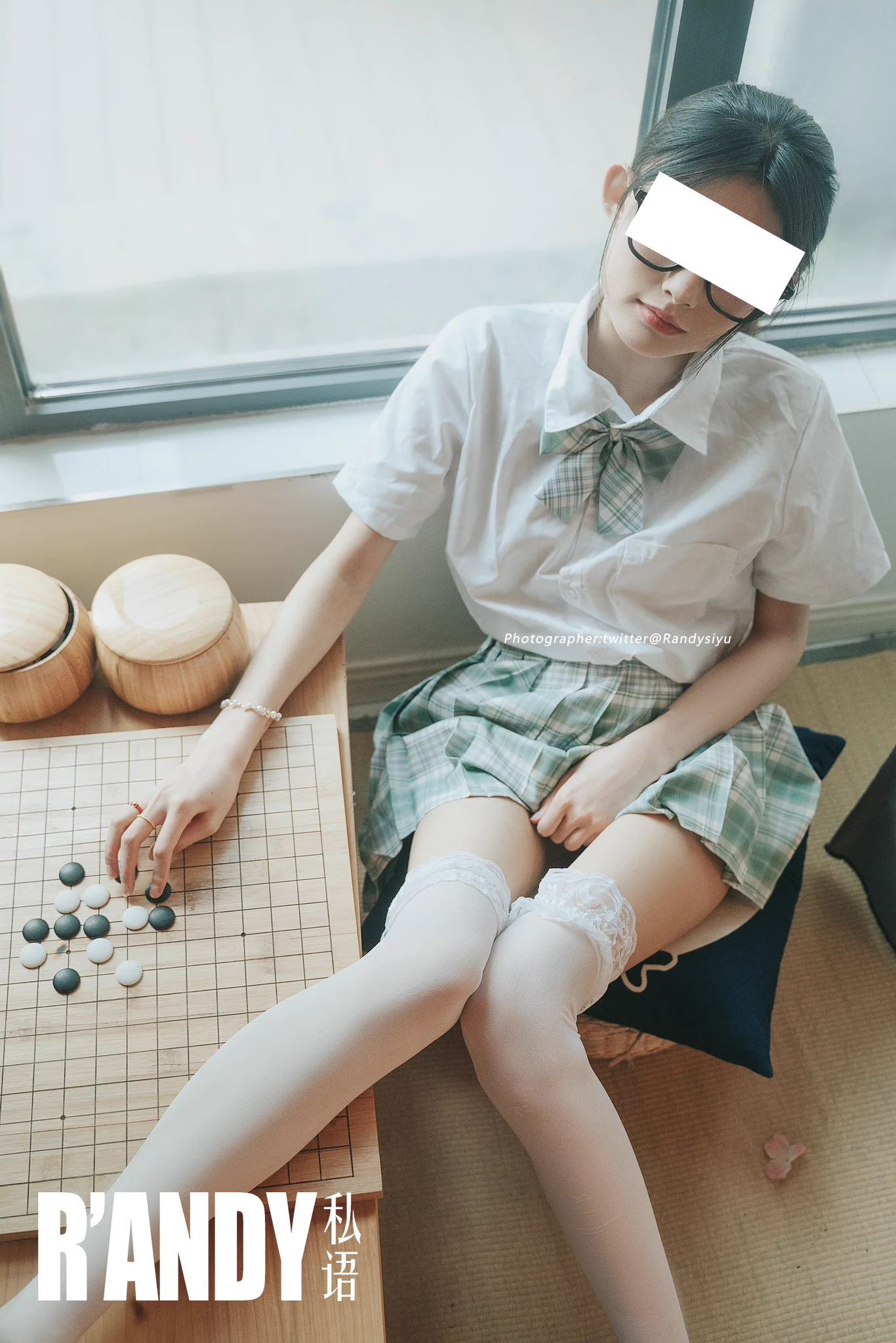 兼职贴 兼职贴六一儿童节第二章《围棋少女》下小雨 安静的享受桌下的肉便器 真的很舒服 超小只 超级被包裹感觉出镜：瑶瑶要约的私信 2k单次@Xiaoxiaofoer @Toukayuan@MitsumeDoji https://t.co/8cOxyvyzbv