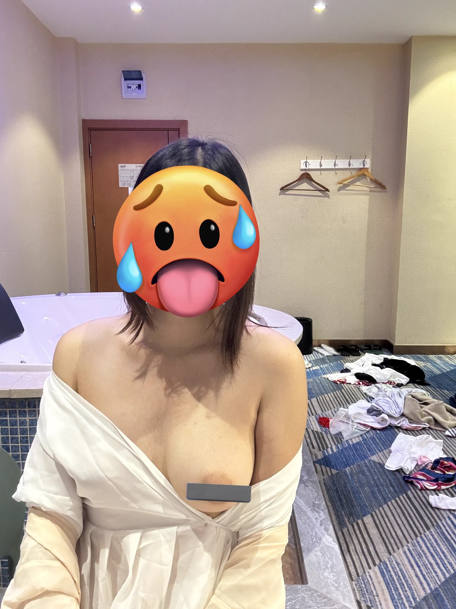 穿古代衣服就不穿罩罩了吧我女大学生穿汉服反差系列（23）@Fulishequ @fuligc @youluo09 https://t.co/x6ugFtRV6o