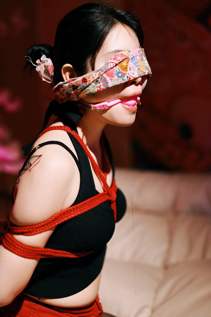 @cuteeeee11
@Fengsiyuan
@Gucci_99999
@tbzt2024 
绳师才是最合适的模特😉，快@你们的绳师吧 https://t.co/TsCrU2Ihwx