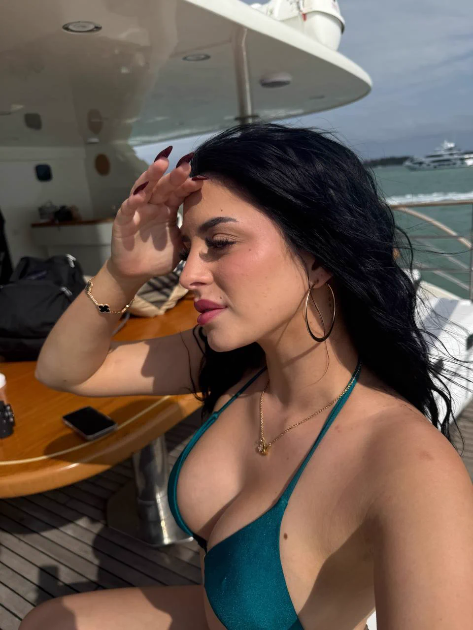 netflix n chill or cuddle n creampie 🤍 https://t.co/y6OnNenfH2