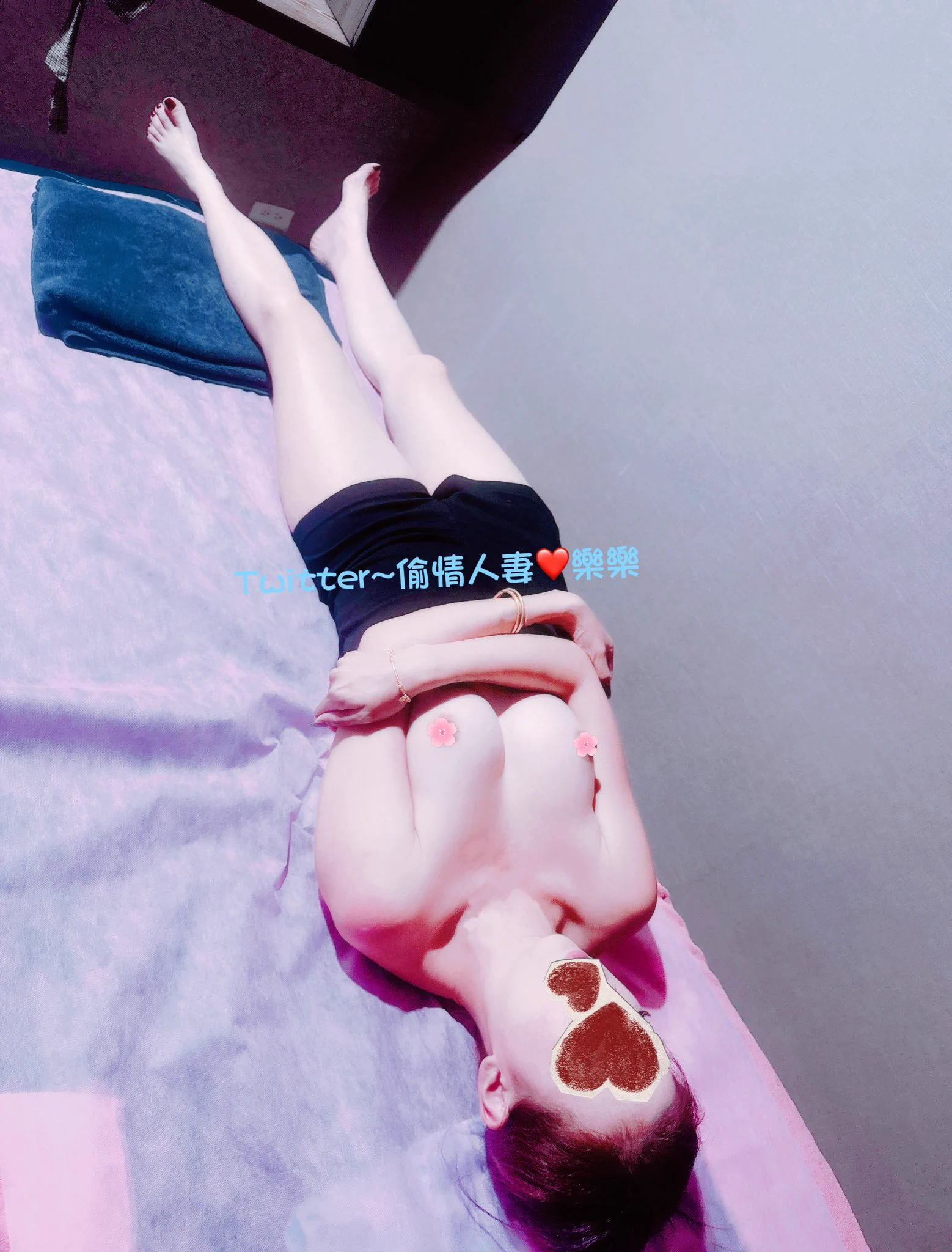 咦～好像可以找個單男幫我按摩然後故意不穿衣服看單男的意志力如何🤭不會按摩也沒關係#我來幫你緩解慾火#徵有禮貌單男#乾淨衛生#需戴雨衣 https://t.co/78HvcttYjJ