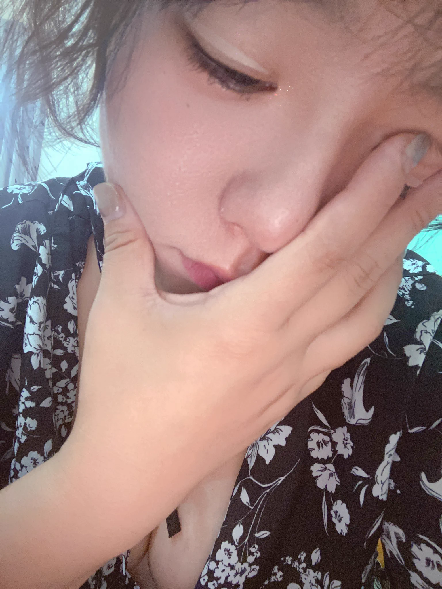 以前失戀了就會告訴自己再進入下段感情就好了現在進入婚姻了若分開了相信沒有那個傻子在跳入下段婚姻🥲現在還會因為愛人的言語攻擊流淚那是因為還愛著若有天對所有的攻擊都不痛不癢時#就是離開的那一天 #好累但還是得打起精神人生課題百百種，就面對吧！幫自己加油加油 🦾 https://t.co/SL19YDTJeb