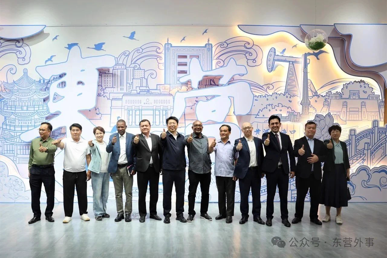 A delegation led by @GovernorMwadime , governor of Taita Taveta county in #Kenya, recently visited #Dongying to participate in the 2025 Yellow River Estuary International Friendly Cities Conference for Cooperation and Exchange. #ExpatsInDongying @AmbGuoHaiyan https://t.co/DmmL6hiIwc