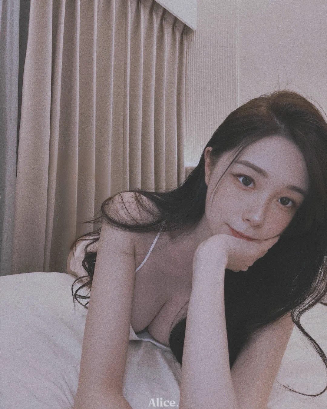 粉丝福利来啦~这期有点污🌹大家泻火观看” 原创性视频照片（完整）全部上传电报里了 以后的完整视频都会在小yin窝更新（无门槛无收 费项目）唯一通道💕 ：https://t.co/kjDMSKgMNh暗 号 🌹：M#轉推 https://t.co/usJllVjhlF
