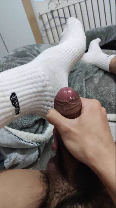 欲火焚身，出水牛牛，你会来帮我舔干净吗 https://t.co/2CGPgTND8l