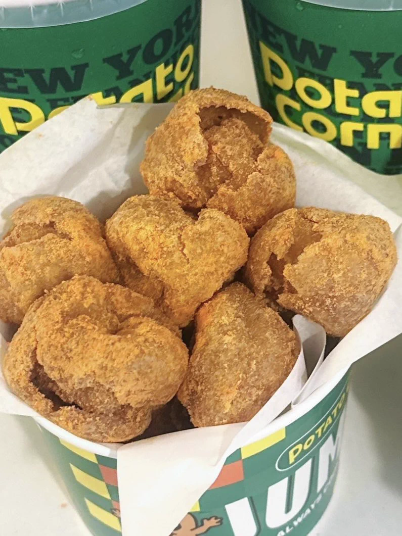 ฟินๆมื้อเย็นมากก โปเตโต้คอนเนอร์เซตนี้เหลือ 209 บาทใน grabfood กินสองคนแทบไม่หมด เฟรนฟรายได้เยอะมากก ตัวลูกชิ้นดีสุดๆ ใครยังไม่เคยลองกดด่วนน แสงออกปากกินเพลินนน🫶🏻✨ https://t.co/bROzxpXpGS