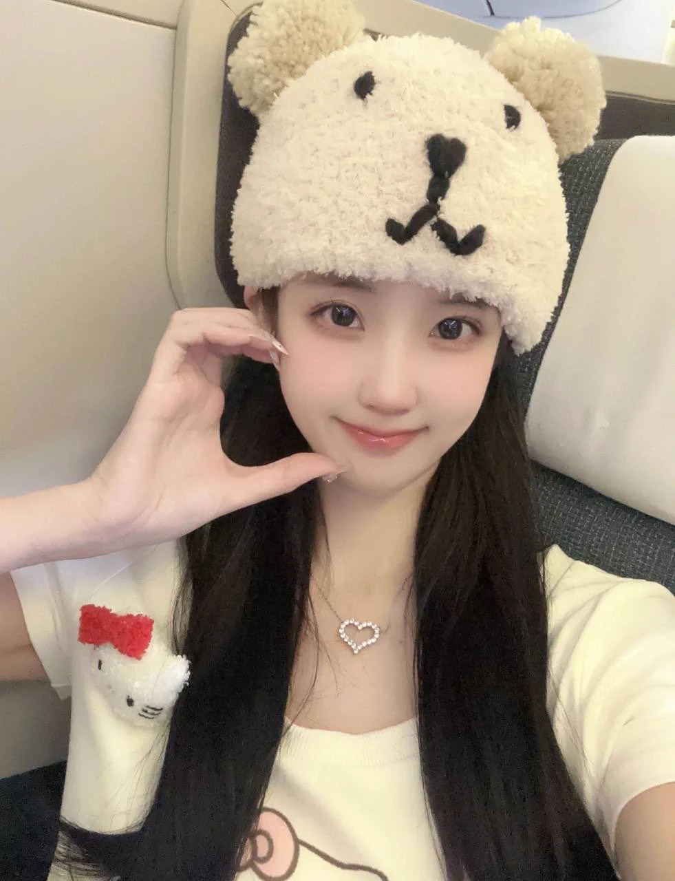 #上海 🧡沪 上戏 极品高白纯 🧡真实05年 净173  清纯无整5⬆️🧡乖巧温柔 初恋女友型 在校短开生活跃于影视、话剧领域，协助参与作品屡获“文华大奖”“曹禺剧作奖”等。现与知名mcn签约045号🛰️：jigong11777🐧：269193932看照门槛🚪100（永久有效）备注zfb口令🧧添加➕✈️：https://t.co/G4yNwb0J39 https://t.co/Nq7CpIChWZ