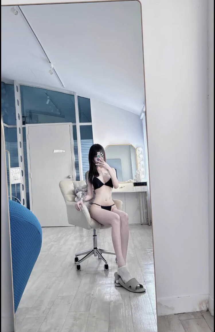 你們今天會尻尻嗎？要看我尻嗎？ 留言：要我就發色❤️ https://t.co/7ZxTYRJ6ks