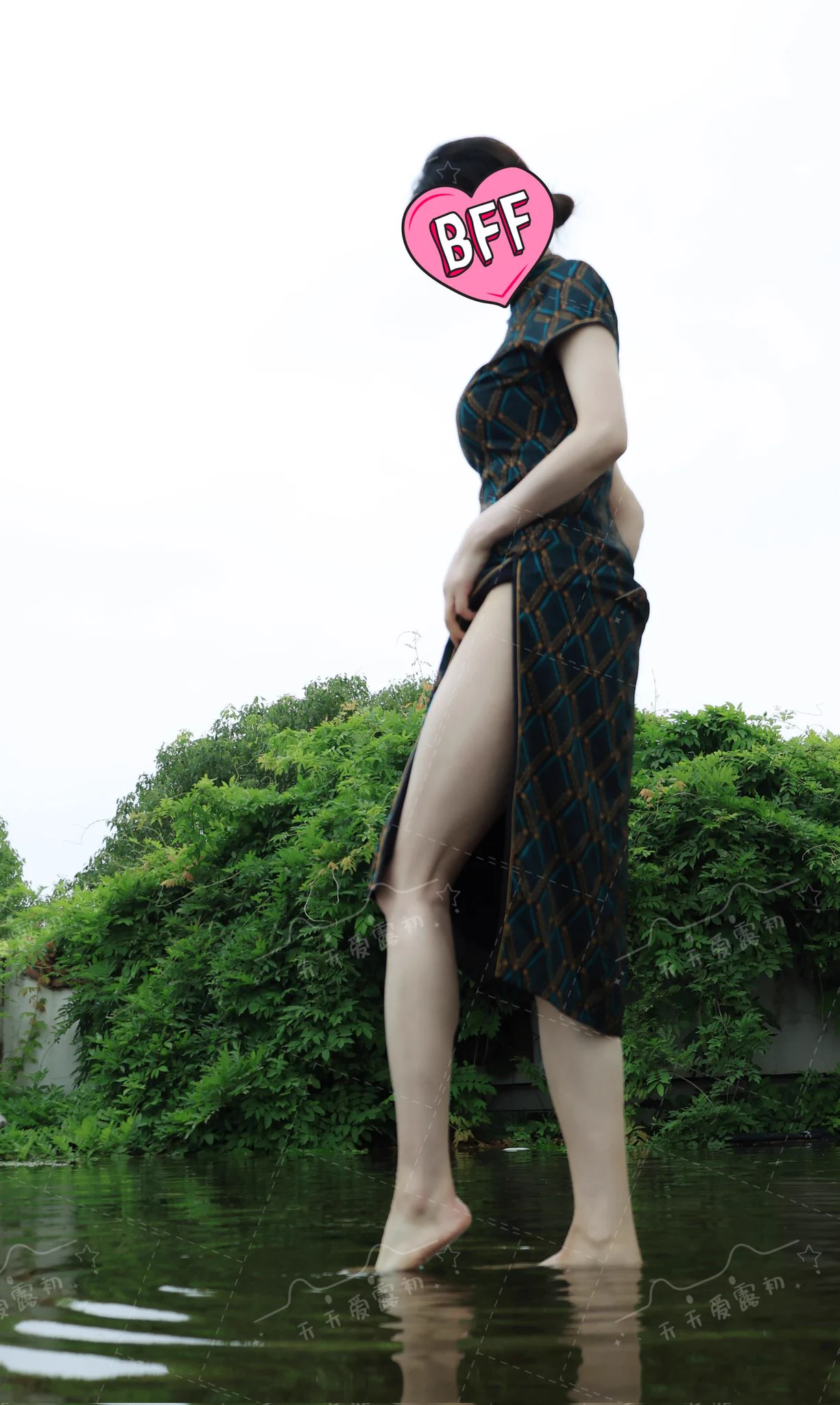 旗袍第一弹轻轻这一点涟漪，有没有触动你的心扉。#少妇 #露出 #情趣@007share @wqganenshi_ @Public_Catgirl1 @luchu888888 https://t.co/Pi20ADUres