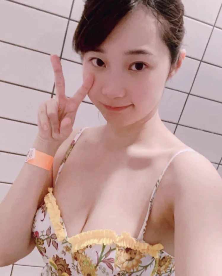 價格更新-純打1500💰 無吹 可摸自己打1000💰可看奶 可摸全套 2小時 4000💰 不限次數半套 1小時 2000💰 一次 可打可吹優惠不定時 歡迎詢問！#付費約會 #學生 https://t.co/3FJqKoMCCV