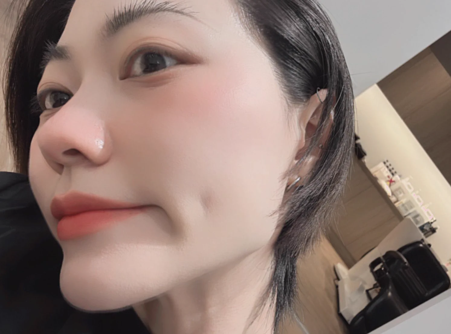 最近の謎角度 https://t.co/9ow15rXv9N