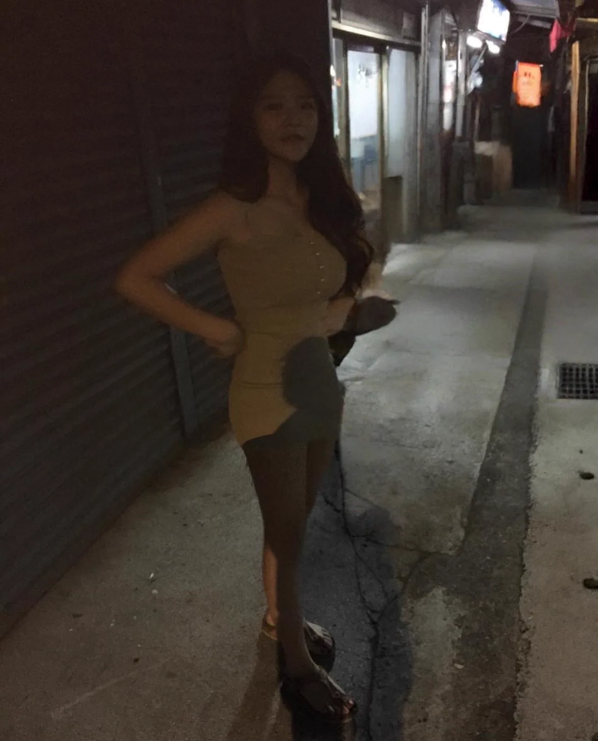 #投稿 #合肥 #站街 一排有十几个的样子，一百多。 https://t.co/bTOoU5GRcp