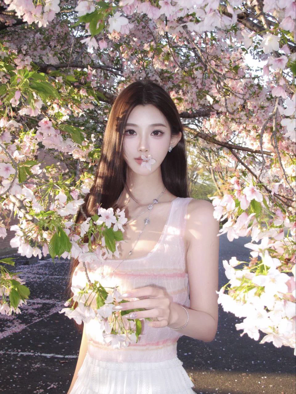 #上海 天菜𝐇𝐞𝐢𝐠𝐡𝐭身高 / 177𝐖𝐞𝐢𝐠𝐡𝐭体重 / 105𝐁𝐮𝐬𝐭胸围 / D𝐀𝐠𝐞年龄 / 00通体雪白 新加坡留学生 擅长高尔夫 瑜伽 滑雪 潜水 新人小范围预约  只见高素质 🌹🌹🌹 🛰️：h828278🐧：1049257842看照门槛🚪100（永久有效）备注zfb口令🧧添加➕✈️：https://t.co/QzcRA25JB8 https://t.co/8PQvV5hg70