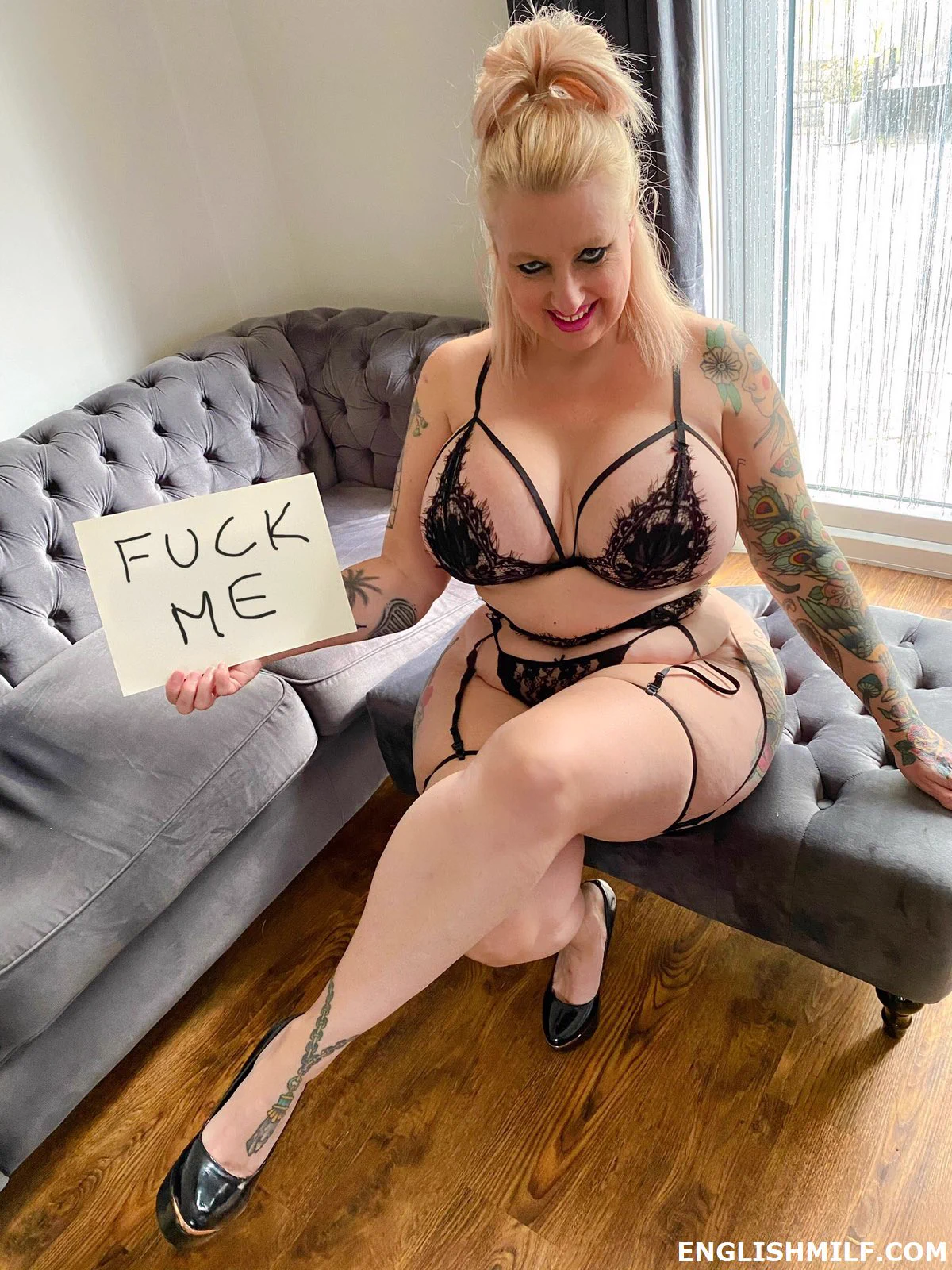 Fancy some FILTHY MILF FUN?🔥 40% DISCOUNT at my ONLYFANS➡️ Links in my bio https://t.co/1p50xNDT1R