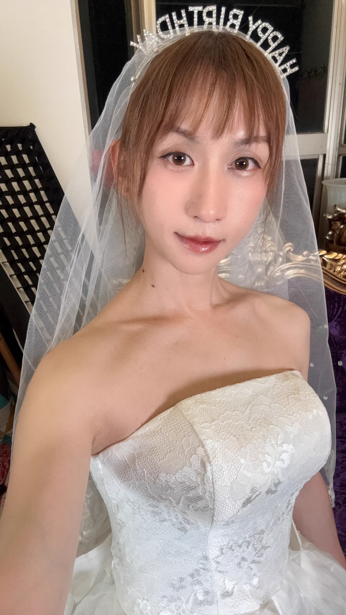 Happy Birthday to me ❤️❤️❤️🎂👰‍♀️ 終於輪到我了！穿上婚紗不是為了嫁人，是為了嫁給生日蛋糕🍰今天我最大，禮物先交出來再說💍這週日6/8晚上9點，我會穿著這件婚紗直播與你相見轉發這篇貼文直接免費換取這次直播入場卷快把我娶回家#生日公主出沒#HappyBirthdayToMe#嫁給自己最實在 https://t.co/w4jzC65xoH