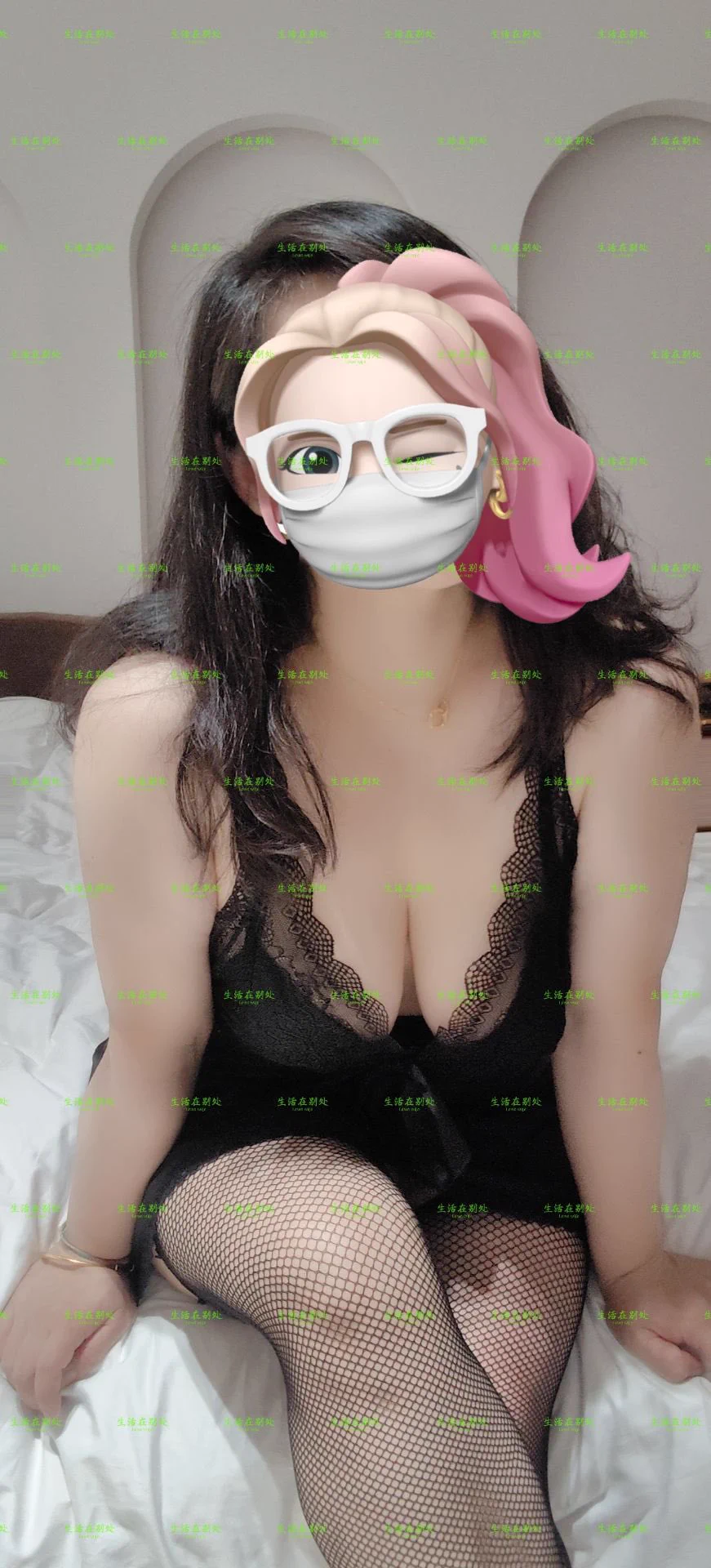 这是人妻第一次尝试网眼丝袜，本来我对这种丝袜一直都是无感的，无论是网图还是自己家，都刺激不到我任何点，这次看到人妻的网眼丝袜图，突然莫名的真有点兴奋，估计因为是人妻的身份，让我觉得特别骚，很是撩人的心弦，突然就有了种biao子身份的感觉…我要说这是坦克你们肯定不信吧😅 https://t.co/FJyKPF0qQI