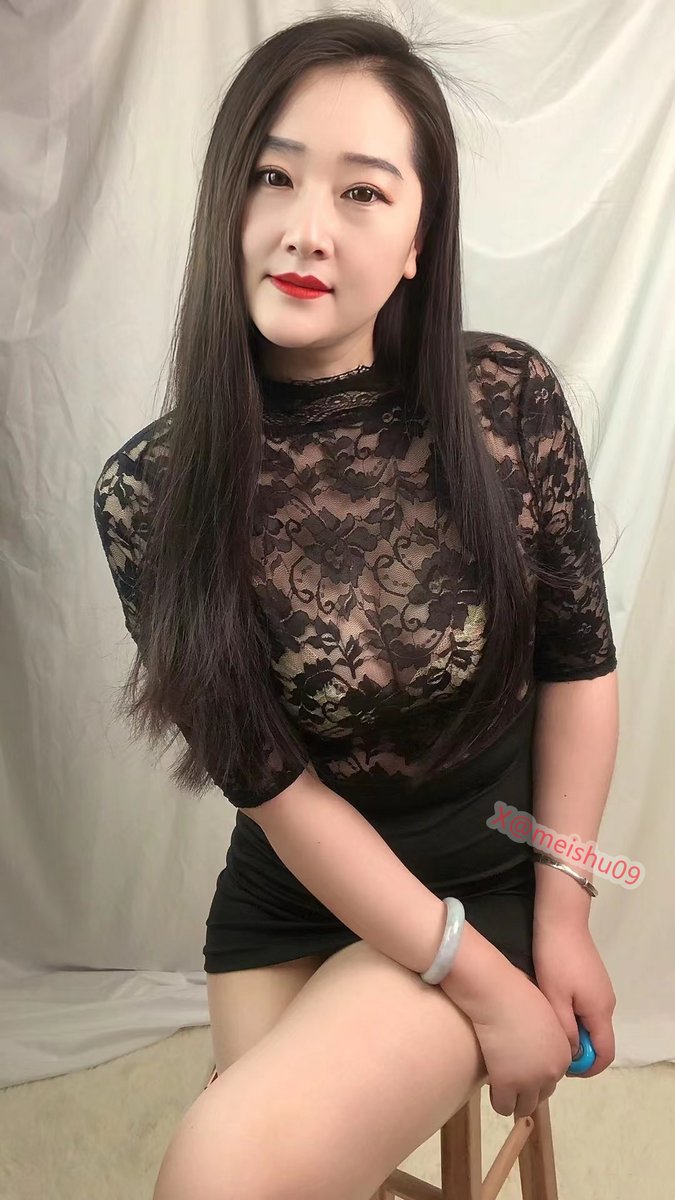 穿上蕾丝 性感加倍 https://t.co/eFNsnEBxLY