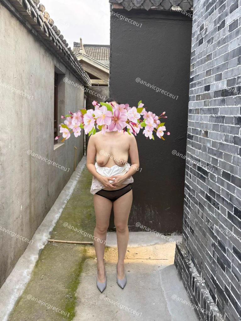 新内裤要穿出来溜溜 #情趣内裤 #露出大赛 #反差人妻 @anavicgrecceu1 @luchu888 @luchu888888 @wqganenshi_ https://t.co/bdaxtLxMGU